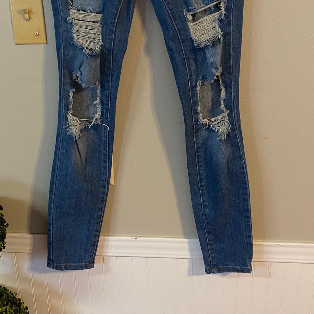 Jeans - Picture 5 of 6